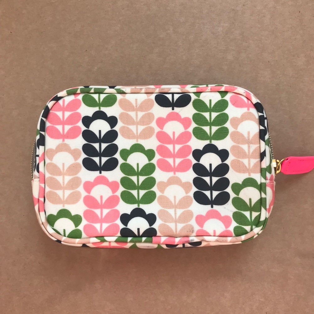 Charming Charlie Make-Up Bag